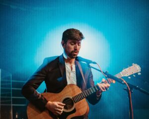 Singer-Songwriter Jeremy Voltz Embraces Emotional Nuance on Chill New Single, “Feel It All”