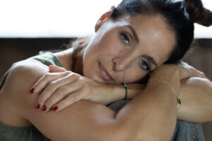 Chantal Kreviazuk Releases ‘In My Own Voice’, A Full-Circle Reimagining of Her Songwriting Legacy