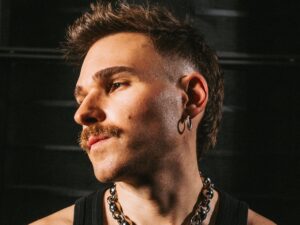 Hitmaker Ely Oaks Remakes Eamon’s 2004 Hit “F_ck it (I don’t want you back)” Ahead of His Coast-to-Coast North American Tour