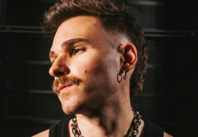 Hitmaker Ely Oaks Remakes Eamon’s 2004 Hit “F_ck it (I don’t want you back)” Ahead of His Coast-to-Coast North American Tour